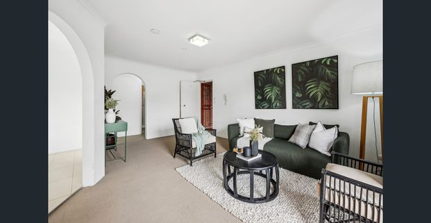 Immaculate Unit in Prime Alderley Location - Photo 1