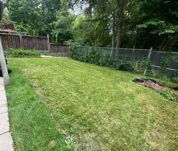 For Lease - 1115 Ridgewood Court, Pickering, Ontario - Photo 2