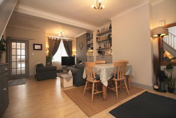 2 bedroom terraced house to rent - Photo 1