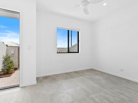 Modern Townhouse in Nirimba - Photo 2