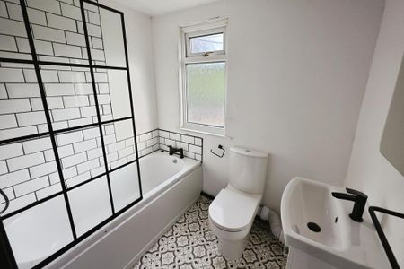 2 bedroom terraced house to rent - Photo 5