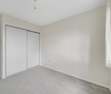 Flat To Let - Photo 3