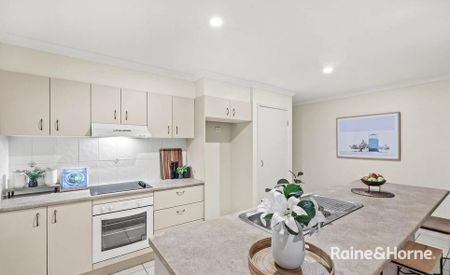 NEAT 4 BEDROOM HOME WITH 2X SPLIT SYSTEM A/C - Photo 2