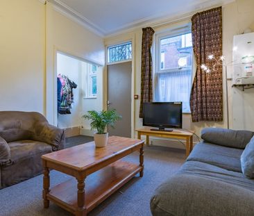 Burchett Place, Leeds - Photo 4