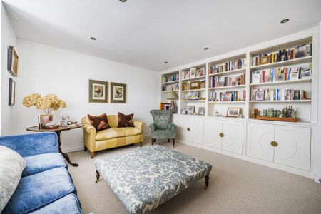 5 bedroom semi-detached house to rent - Photo 3