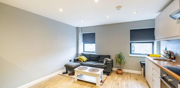 1 bedroom flat to rent - Photo 2