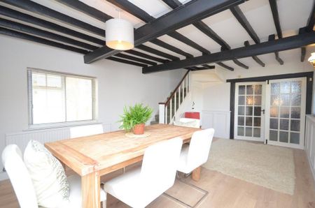 2 bedroom semi-detached house to rent - Photo 4