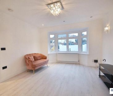 4 bedroom house to rent - Photo 2