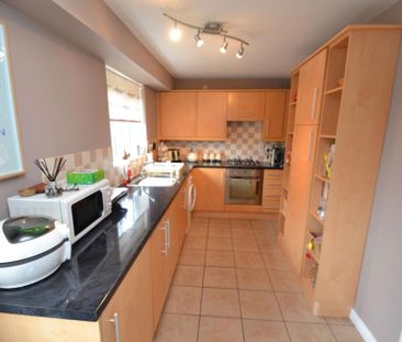 3 bedroom semi-detached house to rent - Photo 6