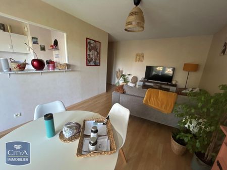 Location Appartement 3 pièces 65m² MARMANDE 47200 - Photo 2