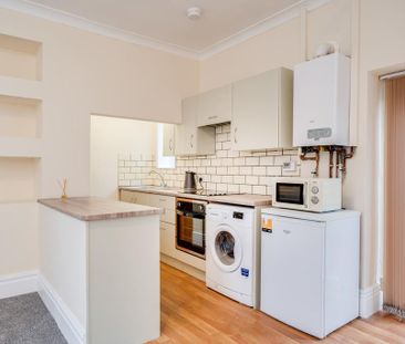 2 bedroom terraced house to rent - Photo 6