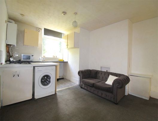 1 Bedroom Terraced Available Arranging tenancy - Photo 1
