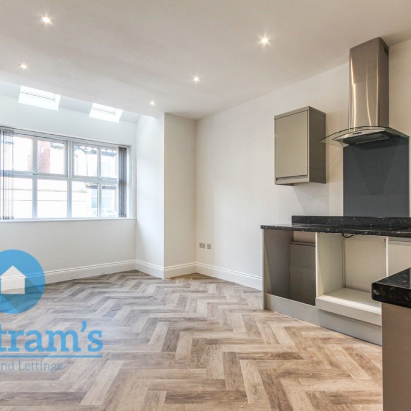 1 bed Apartment for Rent - Photo 1