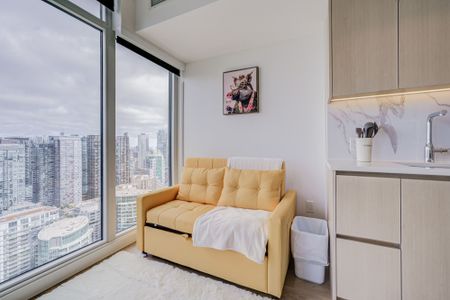 For Lease - 1 Concord Cityplace Way Unit# 5112, Toronto, Ontario - Photo 3