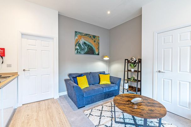 Oxford Road - Photo 1