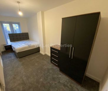 Price £1,750 pcm - Available 05/05/2026 - Furnished - Photo 4