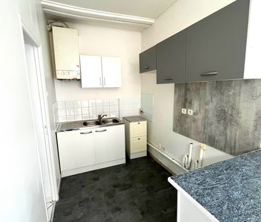 Location Appartement 3 pièces 53m² CAUDEBEC LES ELBEUF 76320 - Photo 5