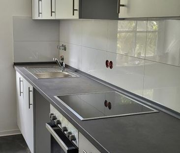Sanierte 2- Zimmerwohnung in gepflegter Wohnanlage in Lübeck St. Ge... - Foto 1