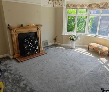 5 bedroom semi-detached house to rent - Photo 2