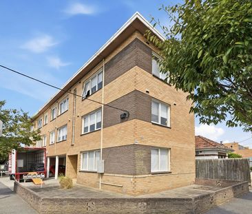 Light & Bright - Photo 1