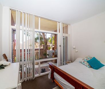 Sunny Eastern Hill Apartment with North-East Aspect - Photo 1