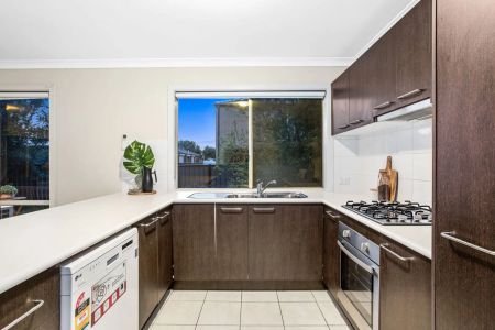 20 Drysdale Crescent, Point Cook. - Photo 5