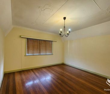 Character-Filled Home with Secure Front Gate â 400m to Toowong Vi... - Photo 2