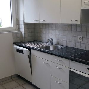 Stilvolle 3.5-Zimmer-Wohnung im Herzen von Dübendorf - Photo 2