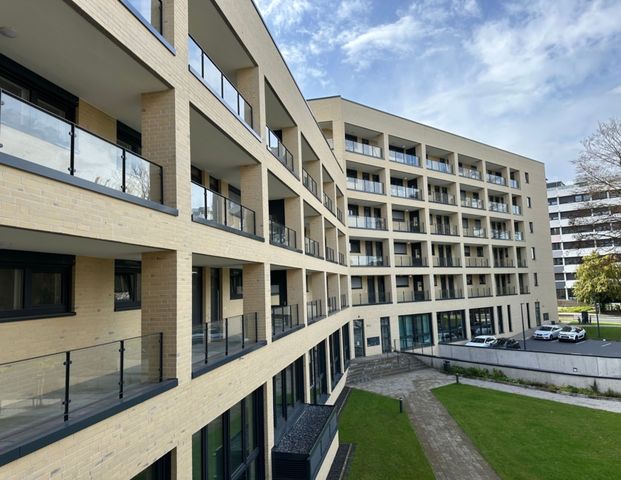 *ZWEITBEZUG* – Exklusive 4-Zimmer-Wohnung mit Wintergarten im Hasecampus! - Photo 1