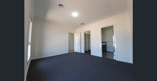 Beautiful Habitat Estate Home, the perfect 'habitat' for the entire family! - Photo 1