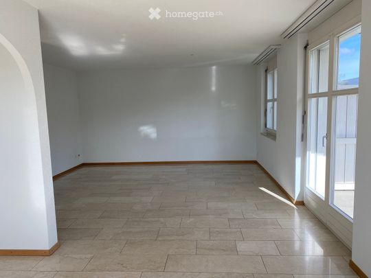 Renovierte 4 1/2 Zimmerwohnung im 2.OG - Photo 1
