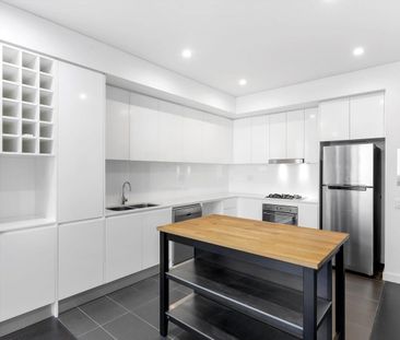 Contemporary Apartment with Security Parking & Storage - Photo 5