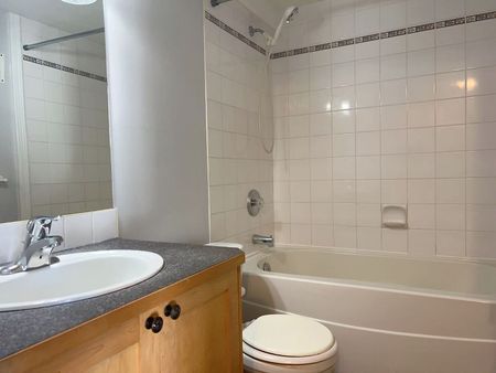 Cozy 1 Bedroom in Bankview - Photo 5