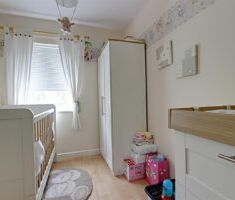 3 BEDROOM House - End Town House - Photo 3