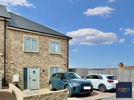 3 bedroom end of terrace house to rent - Photo 1