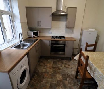 2 bedroom terraced house to rent - Photo 6