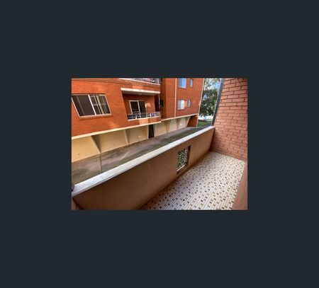 1/5 Hart Street, Liverpool, NSW 2170 - Photo 3