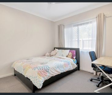 Low-Maintenance, Stylish Family Home in Prime Coomera Location - Photo 6