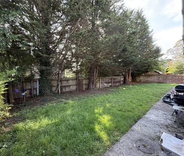 studio to rent Midanbury Lane, Southampton, Hampshire, SO18 - Photo 2