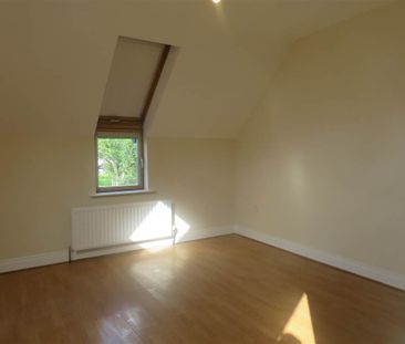 30 Richmond Park, Upper Lisburn Road , Belfast , BT10 0HB - Photo 3