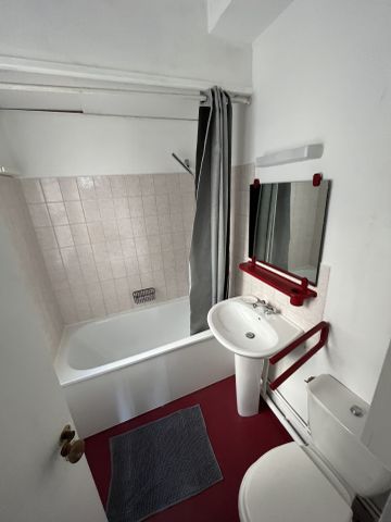 Location Appartement 1 pièce 27m² BORDEAUX 33000 - Photo 5