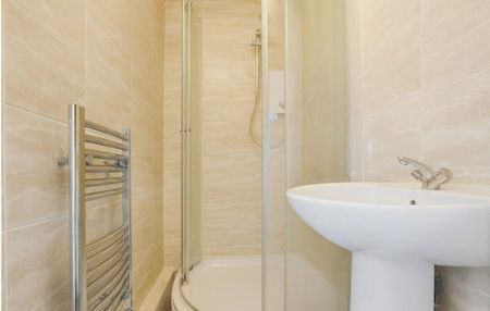 5 Bed Terraced House, Holland Walk, N19 - Photo 2