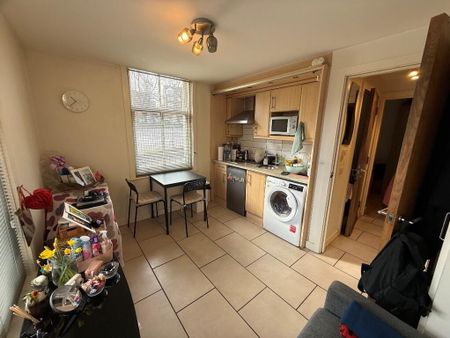 Apt 2 Malone Cottages, 207 Sandy Row, Belfast, BT12 5ED - Photo 3