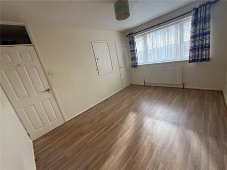 2 bedroom semi-detached house to rent - Photo 3