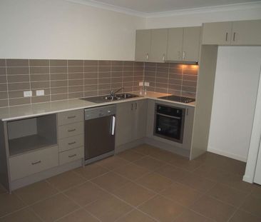 A modern duplex with a generous backyard the perfect place to call ... - Photo 4