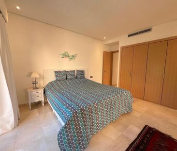 Luxury penthouse for rent in Marbella, Andalusia - Photo 2