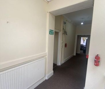 1 bedroom house of multiple occupation to rent - Photo 3