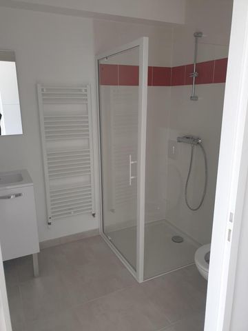 Location Appartement 1 pièce 23m² GUIPAVAS 29490 - Photo 2