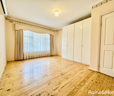 Spacious Family Home in Prime Rostrevor Location - Photo 1
