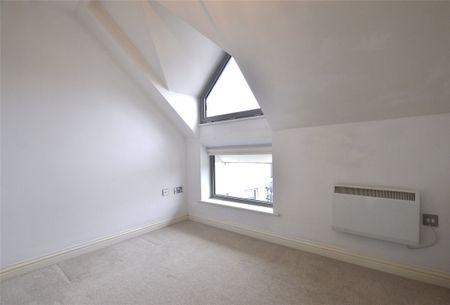 Ashton Court, Church Road, Bishops Cleeve, Cheltenham, GL52 - Photo 4